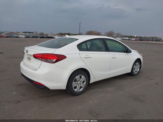 3KPFK4A7XJE277416 KIA FORTE LX