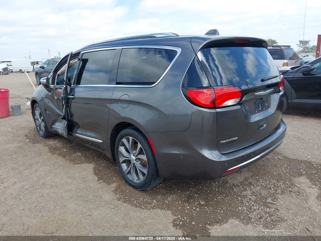2C4RC1GG1JR105869 Chrysler Pacifica Limited