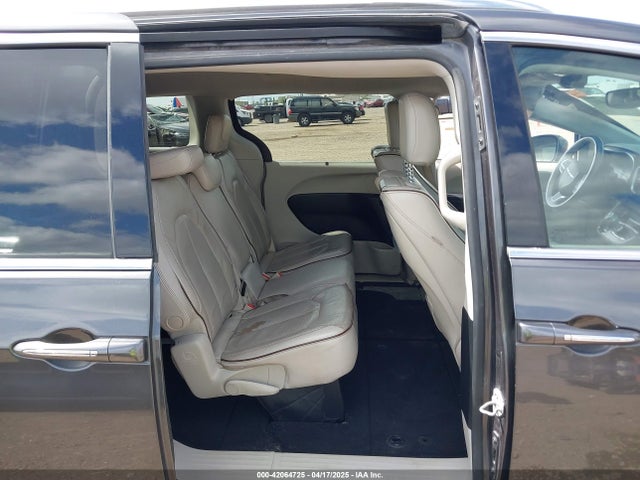 2C4RC1GG1JR105869 Chrysler Pacifica Limited