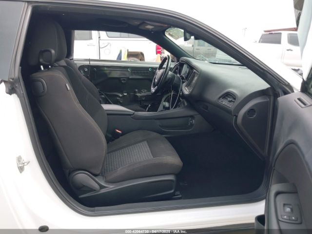 2C3CDZAG9LH222784 Dodge Challenger Sxt