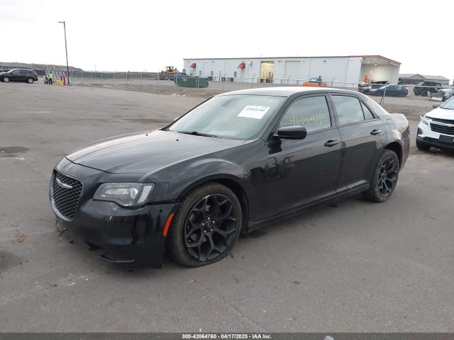 Chrysler 2016 2016 2C3CCABG6GH348884 Image 2