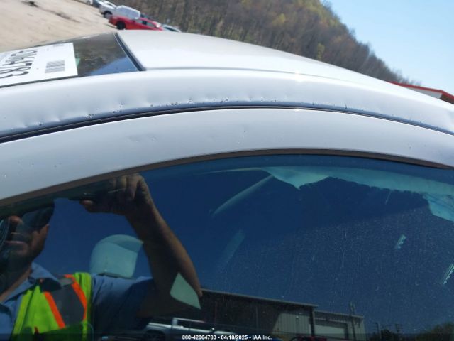 KL7CJKSB7JB722864 Chevrolet TRAX LS