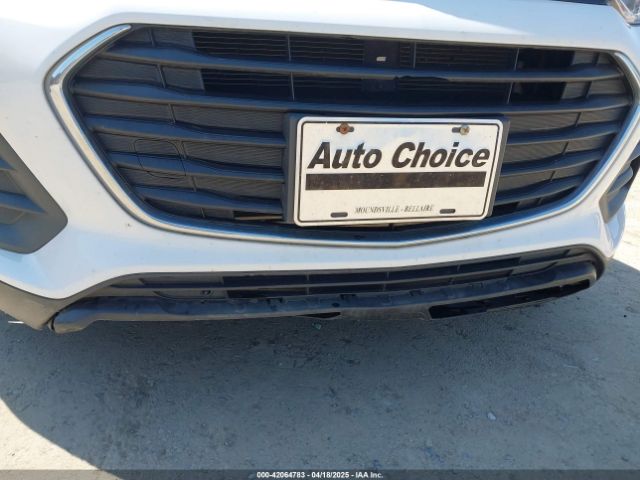 KL7CJKSB7JB722864 Chevrolet TRAX LS