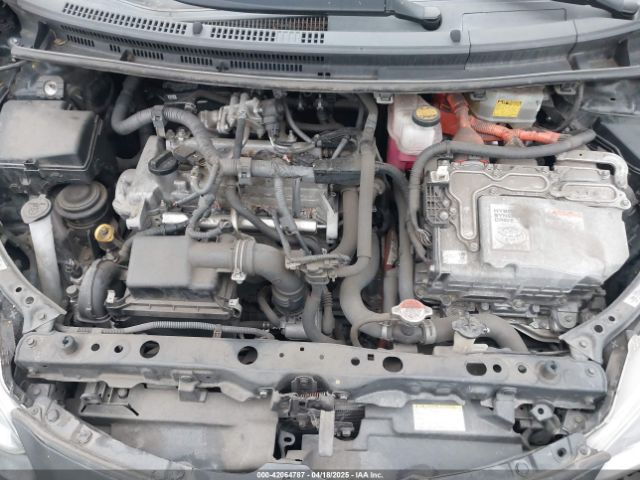 JTDKDTB32G1120313 Toyota Prius C Two