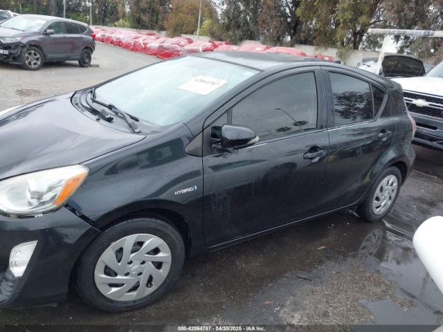 JTDKDTB32G1120313 Toyota Prius C Two