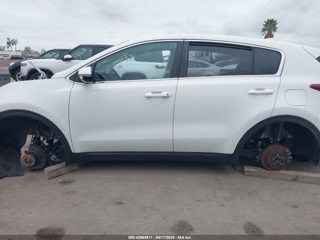 KNDPM3AC8M7848797 KIA Sportage Lx