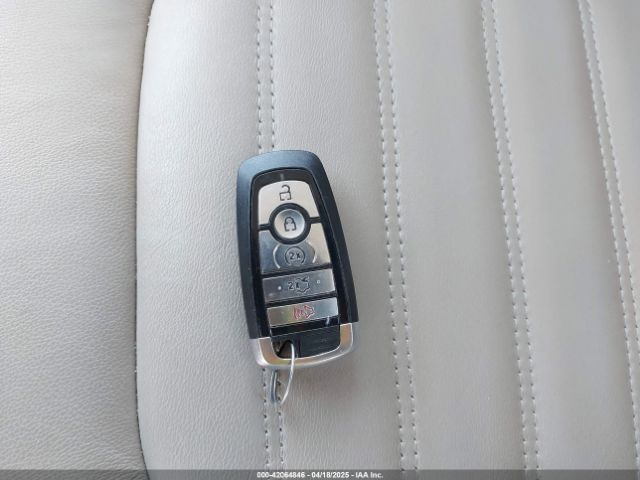 3FA6P0HD9JR228650 Ford FUSION SE