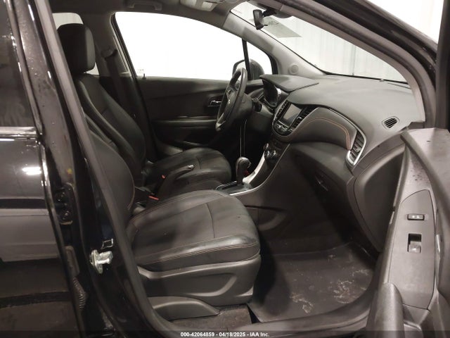 Chevrolet le2 2022 KL7CJPSM5NB540262 Image 5