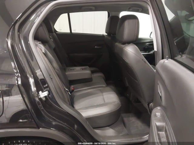 Chevrolet le2 2022 KL7CJPSM5NB540262 Image 8