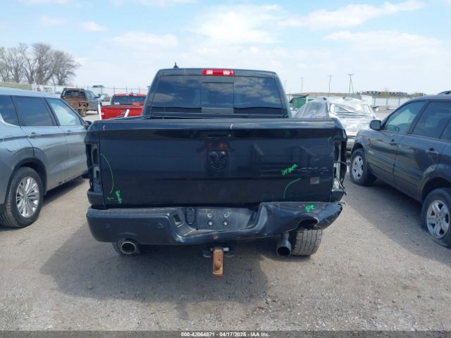 1C6RR7LT9JS220245 RAM 1500 Big Horn  4x4 5'7 Box