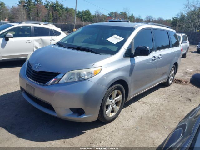 2012 TOYOTA SIENNA 5TDKK3DC7CS247137 Photo 1