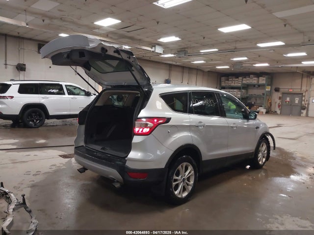 1FMCU9G94HUE11492 Ford ESCAPE SE
