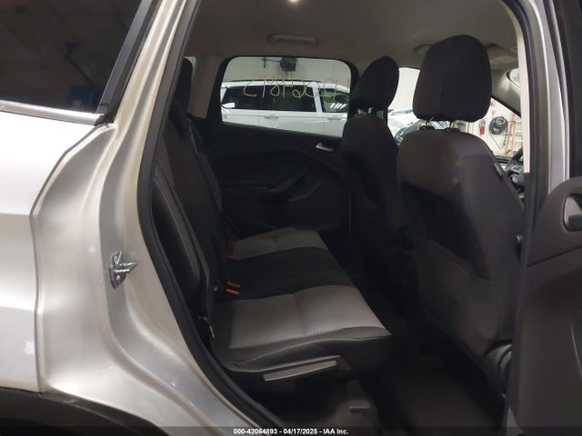 1FMCU9G94HUE11492 Ford ESCAPE SE