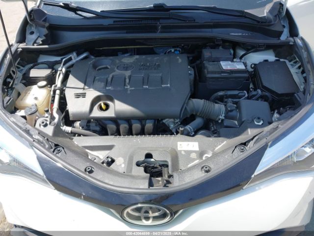 JTNKHMBX3L1074882 Toyota C-HR LE