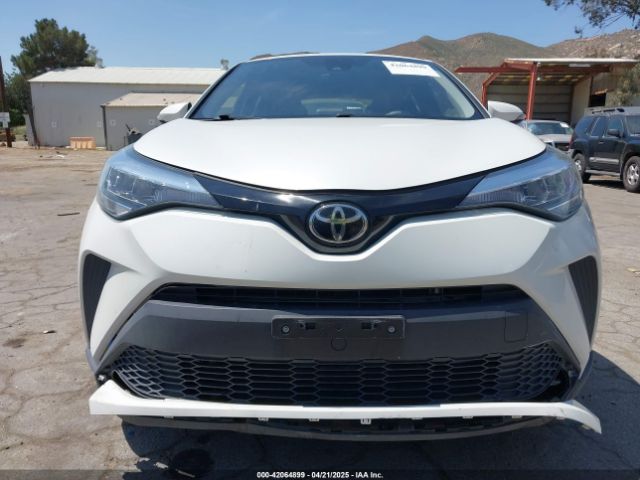 JTNKHMBX3L1074882 Toyota C-HR LE