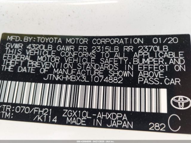 JTNKHMBX3L1074882 Toyota C-HR LE
