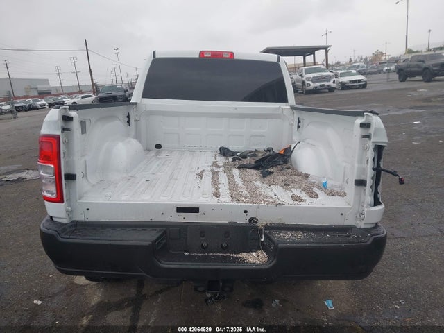 3C6UR5CL1NG438188 RAM 2500 Tradesman  4x4 6'4 Box