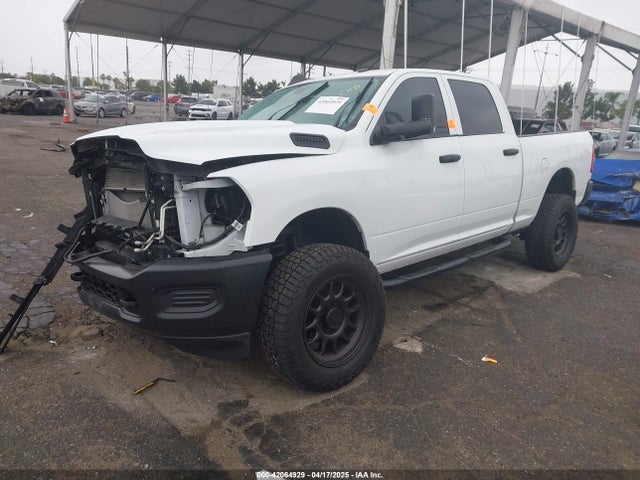 3C6UR5CL1NG438188 RAM 2500 Tradesman  4x4 6'4 Box