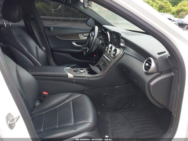 55SWF8EB3KU297396 Mercedes-Benz C 300 4matic
