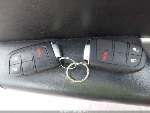 3C4PDCAB6JT184451 Dodge JOURNEY SE