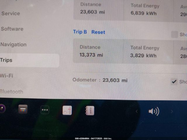 5YJ3E1EB7MF981272 Tesla 2021
