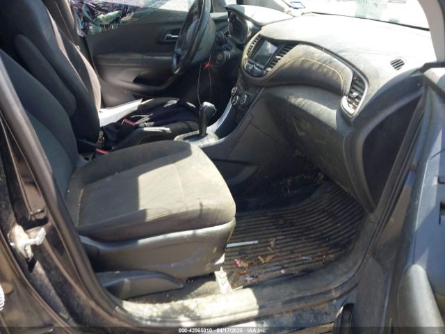 3GNCJKSB0KL371838 Chevrolet TRAX LS