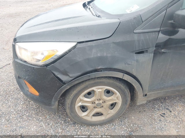 1FMCU0F79HUA99018 Ford ESCAPE S