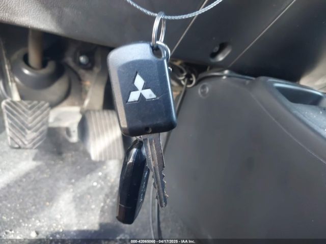 2019 MITSUBISHI MIRAGE ML32A3HJ5KH011328 Photo 10