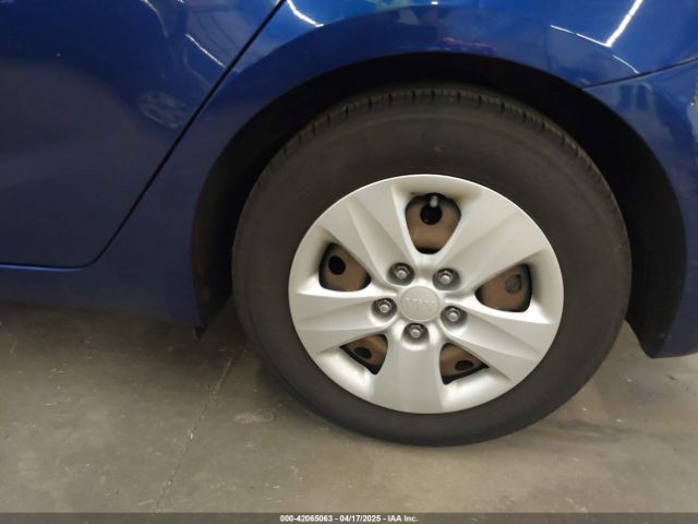 3KPFL4A73JE189823 KIA FORTE LX