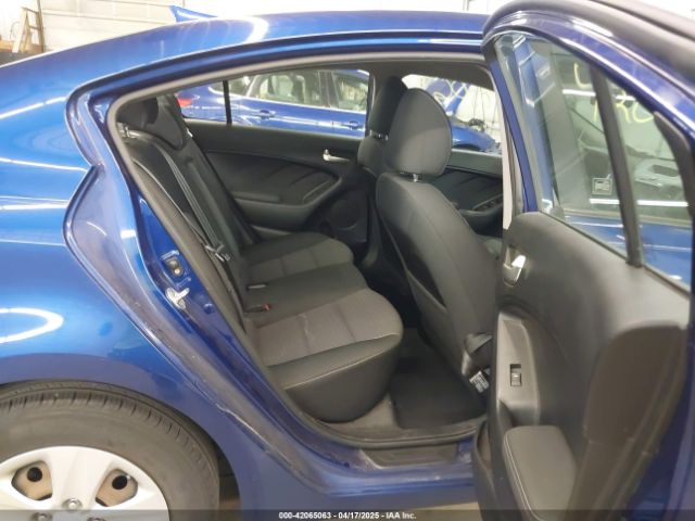 3KPFL4A73JE189823 KIA FORTE LX
