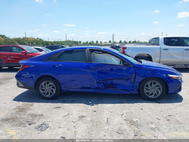 KMHLM4DG9RU707017 Hyundai ELANTRA SEL
