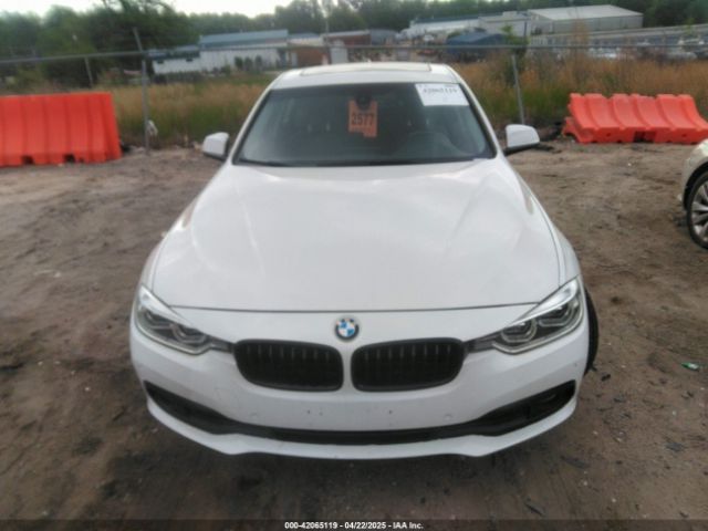 WBA8E1G57JNU91633 BMW 320i