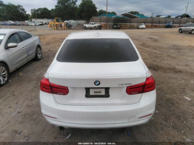 WBA8E1G57JNU91633 BMW 320i
