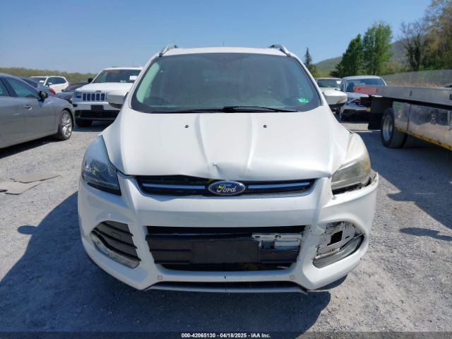 1FMCU9J95GUC52053 Ford Escape Titanium