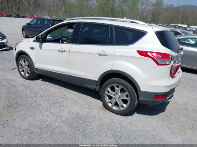 1FMCU9J95GUC52053 Ford Escape Titanium
