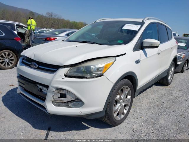 1FMCU9J95GUC52053 Ford Escape Titanium