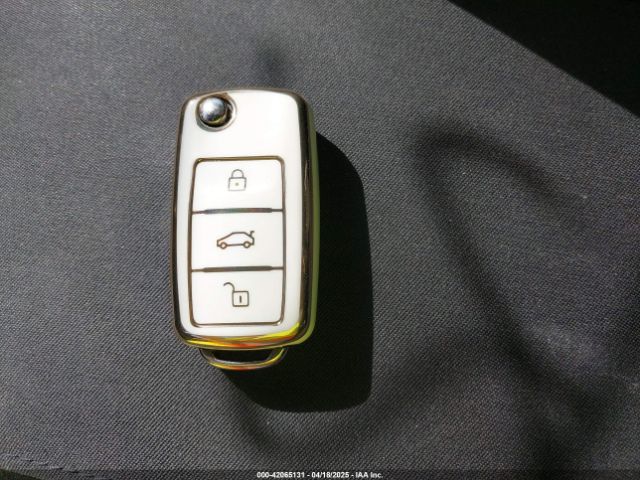 WVGAV7AX6HK048818 Volkswagen Tiguan 2.0t/2.0t S