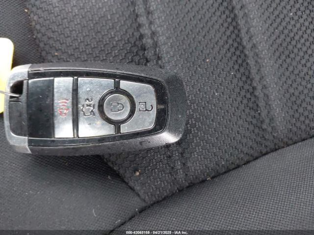 3FA6P0T98KR261076 Ford FUSION SE