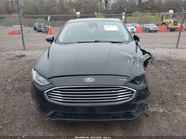 3FA6P0T98KR261076 Ford FUSION SE