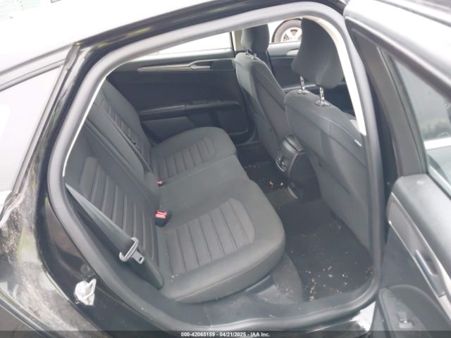 3FA6P0T98KR261076 Ford FUSION SE