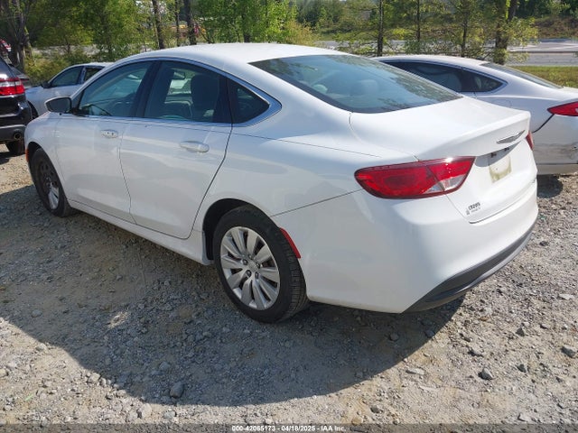 Chrysler 200 LX 2015 1C3CCCFB1FN550791 Image 3
