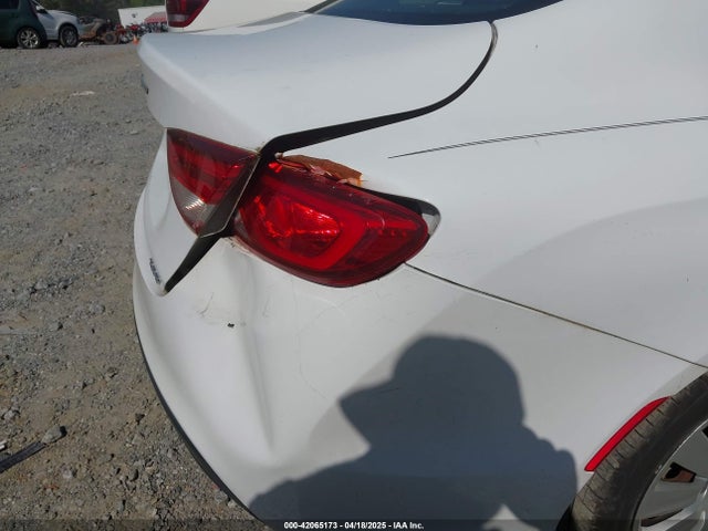 Chrysler 200 LX 2015 1C3CCCFB1FN550791 Image 6