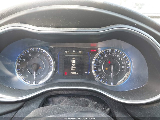 Chrysler 200 LX 2015 1C3CCCFB1FN550791 Image 7