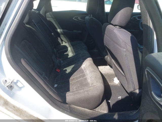 Chrysler 200 LX 2015 1C3CCCFB1FN550791 Image 8