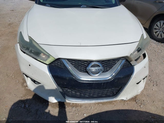 1N4AA6AP0GC379421 Nissan Maxima 3.5 Sl
