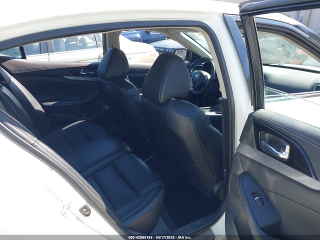 1N4AA6AP0GC379421 Nissan Maxima 3.5 Sl