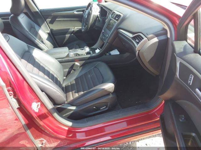 3FA6P0HD6HR243620 Ford FUSION SE