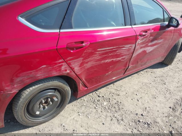 3FA6P0HD6HR243620 Ford FUSION SE