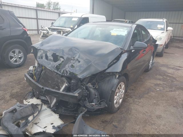 5NPD74LF3JH316095 Hyundai ELANTRA SE
