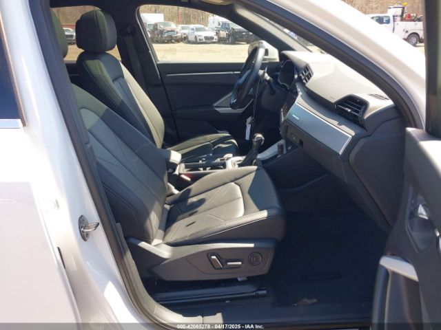 2021 AUDI Q3 WA1DECF32M1054786 Photo 4